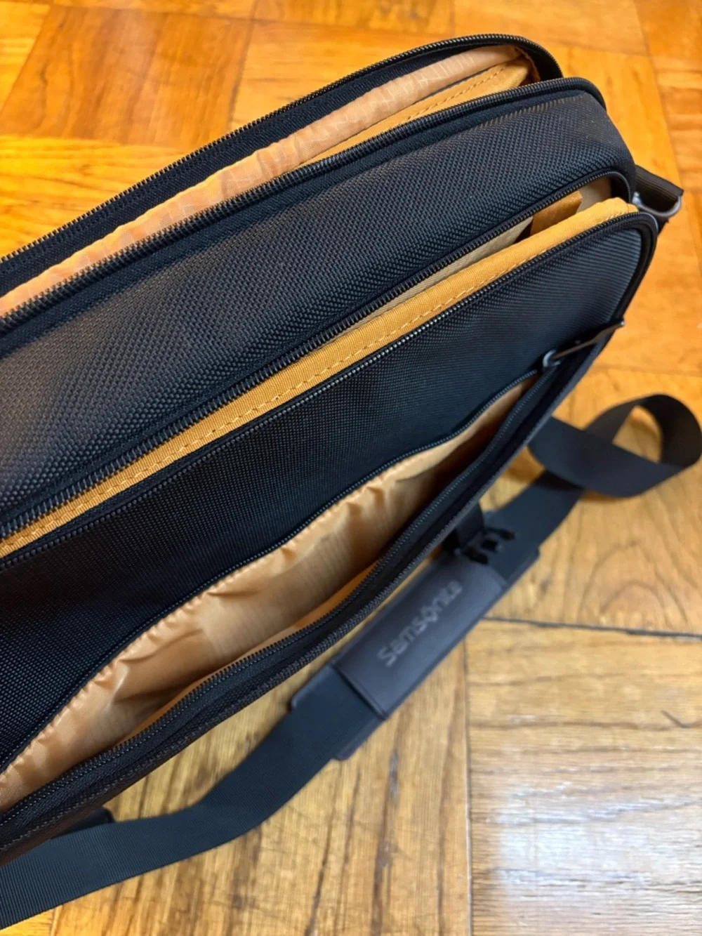 Samsonite Kombi Black Flapover Briefcase